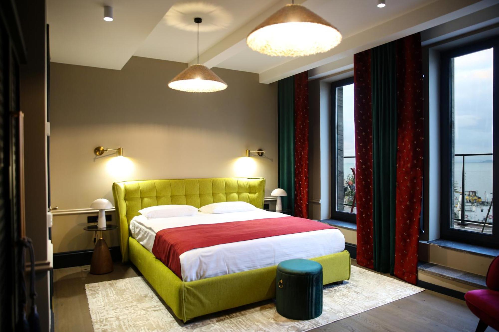 Hotel Retro Batumi Luaran gambar