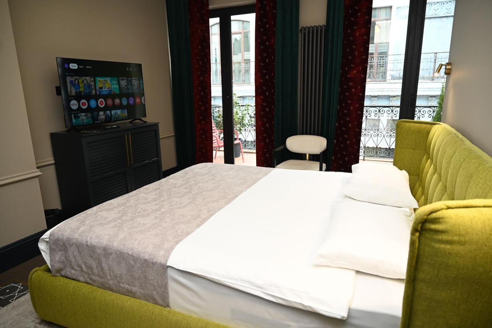 Hotel Retro Batumi Luaran gambar
