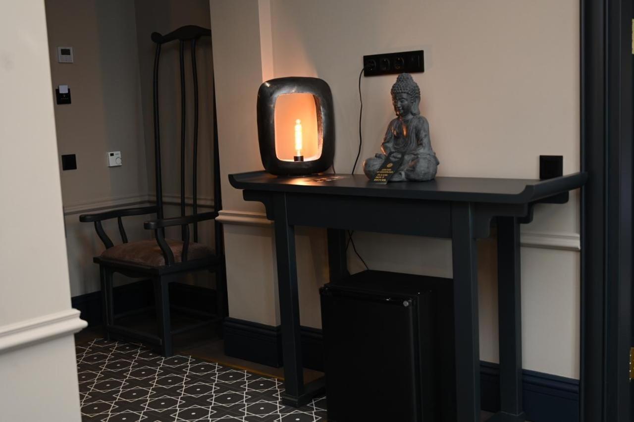 Hotel Retro Batumi Luaran gambar